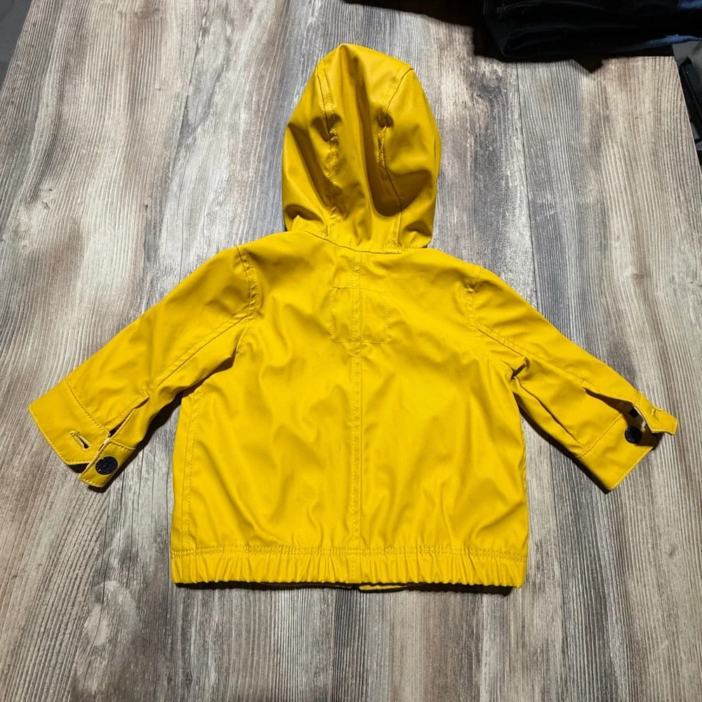 Baby GAP Yellow Hooded Raincoat Jacket Striped Lining 0-6 Months Kids Coastal